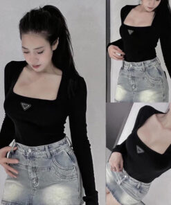 Áo thun nữ tay dài cổ vuông gắn Tag dáng ôm body A233